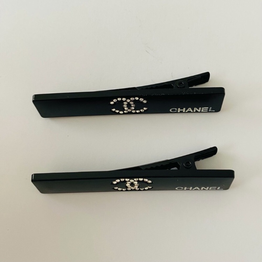 Brand New Authentic Chanel Double C Logo Rhinestones Hair Clips (set of 2) - Picture 5 of 6